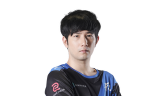 Gold fy Player Sticker - TI 2023
